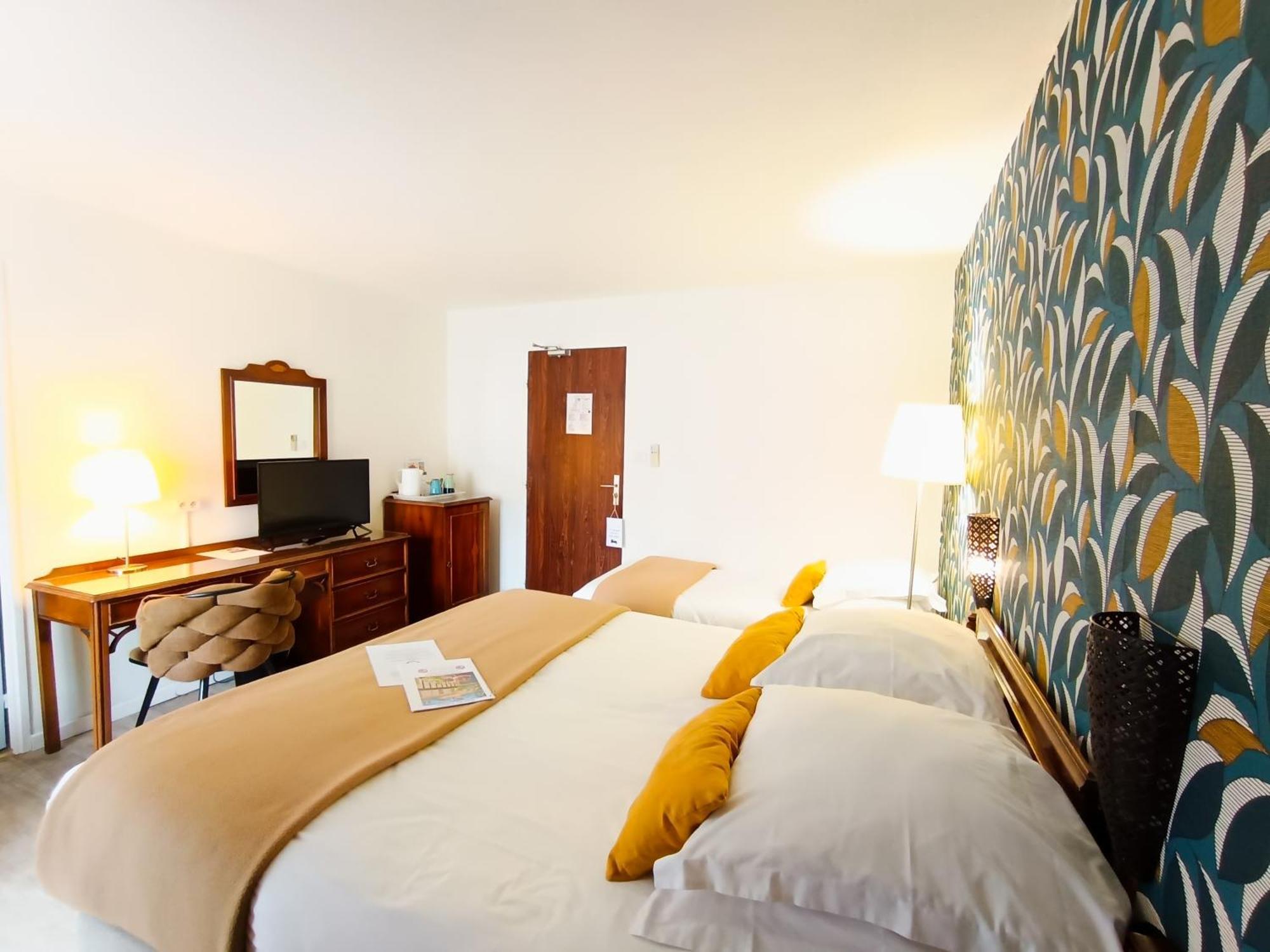 Hotel Des Tuileries Nîmes Zewnętrze zdjęcie