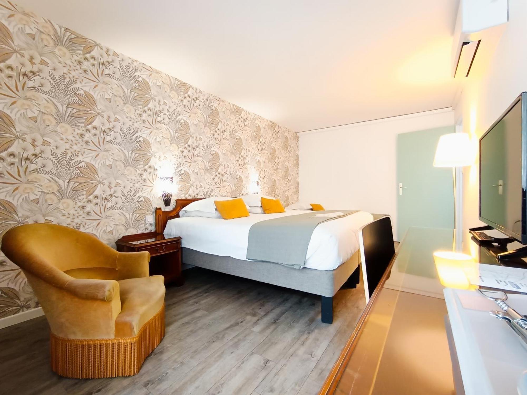 Hotel Des Tuileries Nîmes Zewnętrze zdjęcie