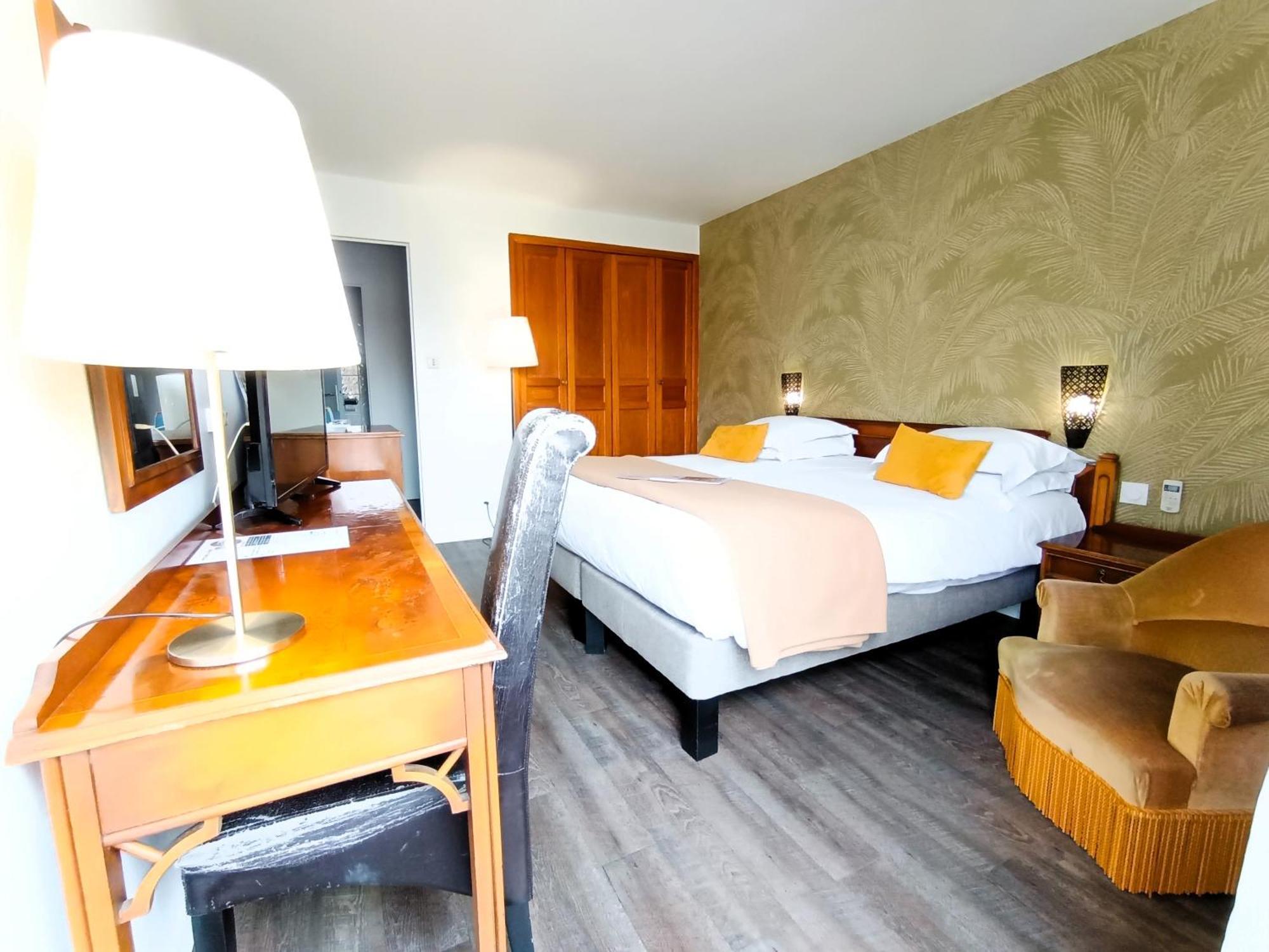 Hotel Des Tuileries Nîmes Zewnętrze zdjęcie