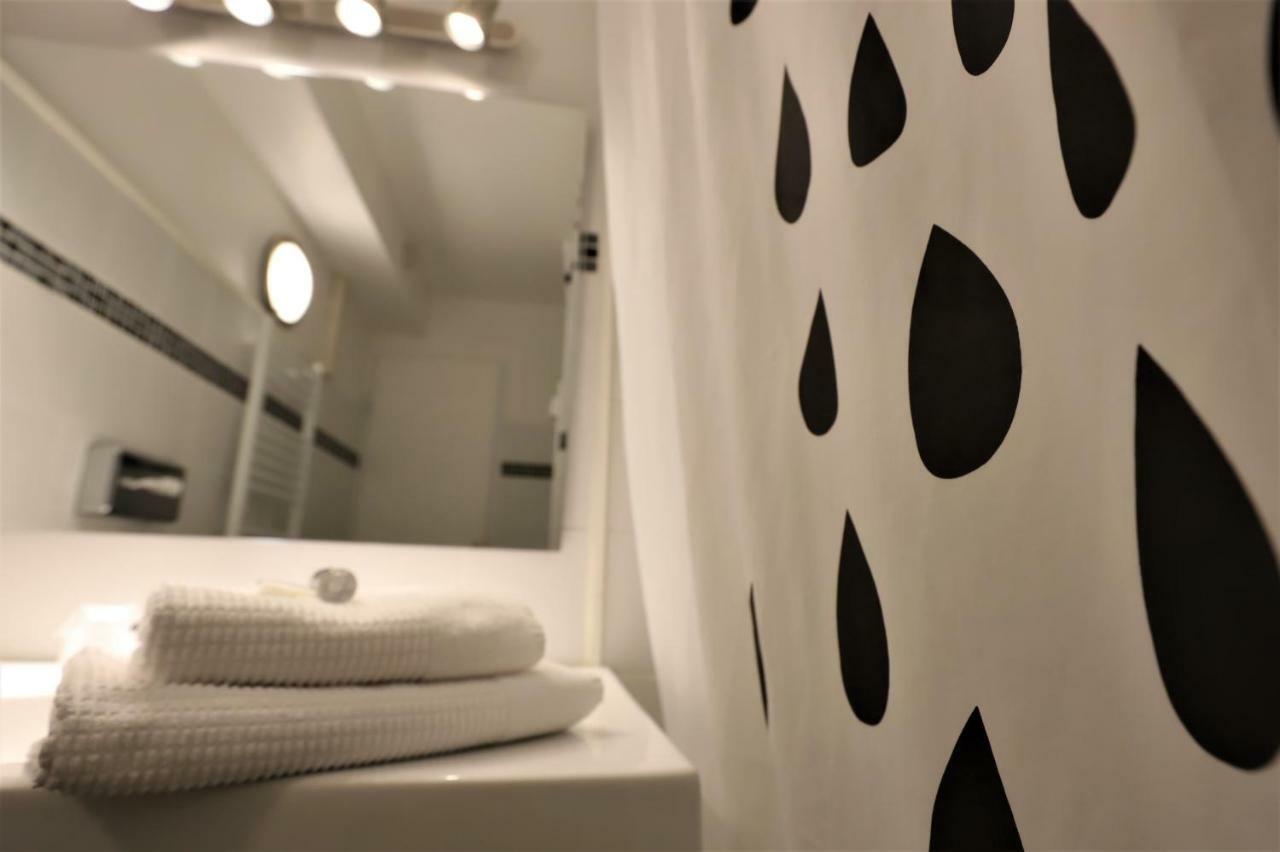 Hotel Des Tuileries Nîmes Zewnętrze zdjęcie