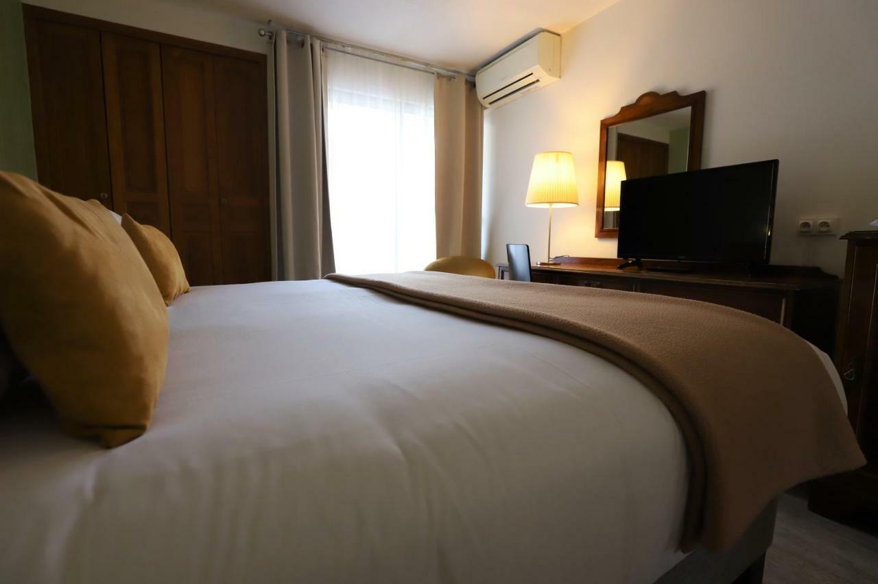 Hotel Des Tuileries Nîmes Zewnętrze zdjęcie